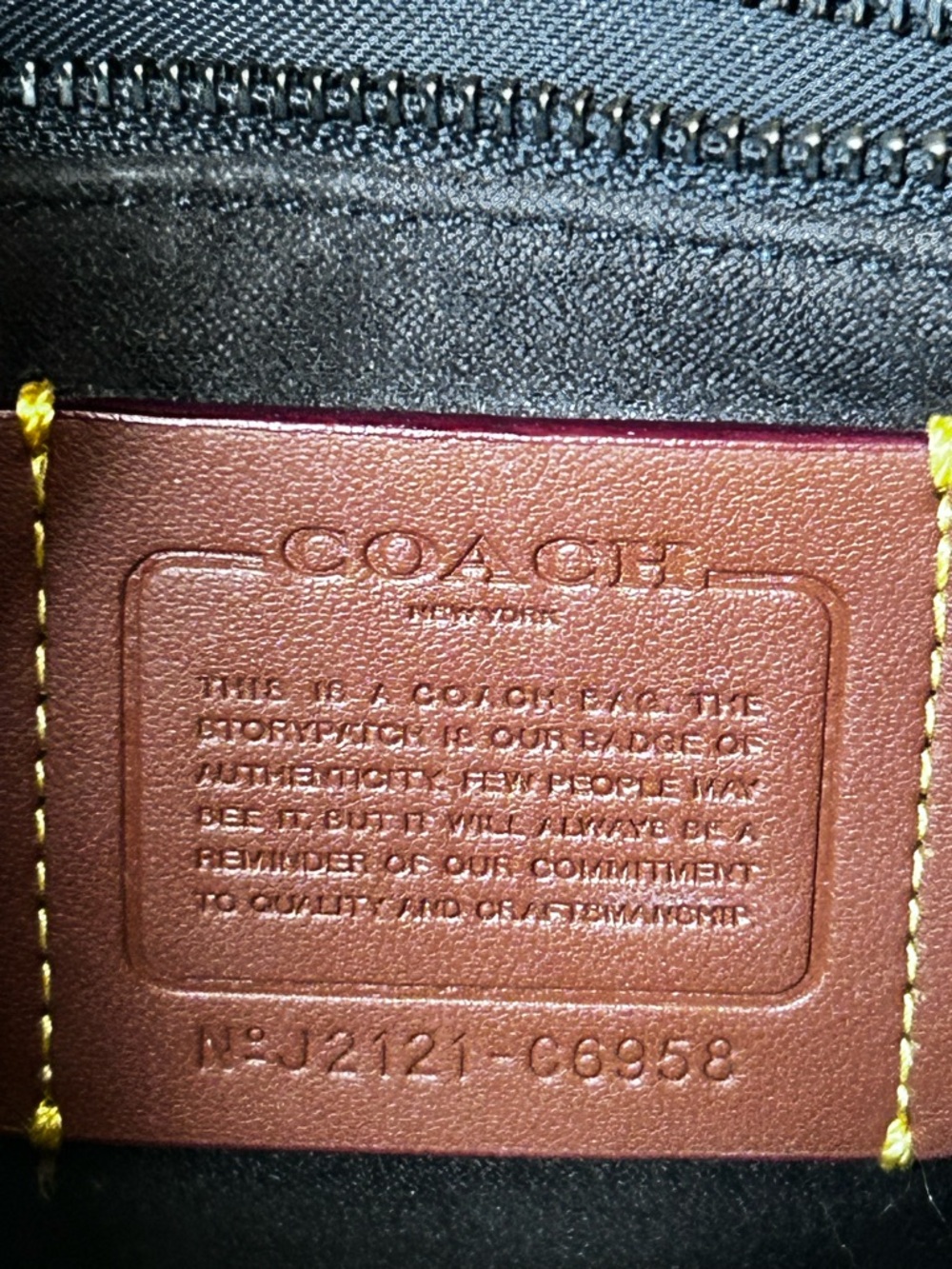 COACH Quilted Field Tote 22 w/Embossed Coach Badge - Picture 10 of 11